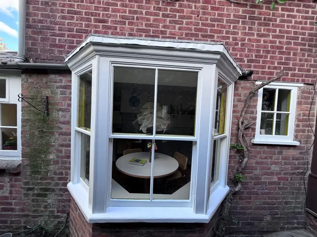 Traditional doors and windows — Bay window
