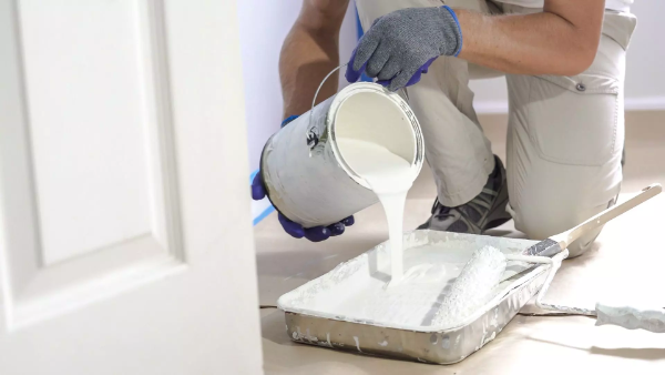 Why Use Trade Paint For Interior Decoration | Residential Decorating Services Northampton
